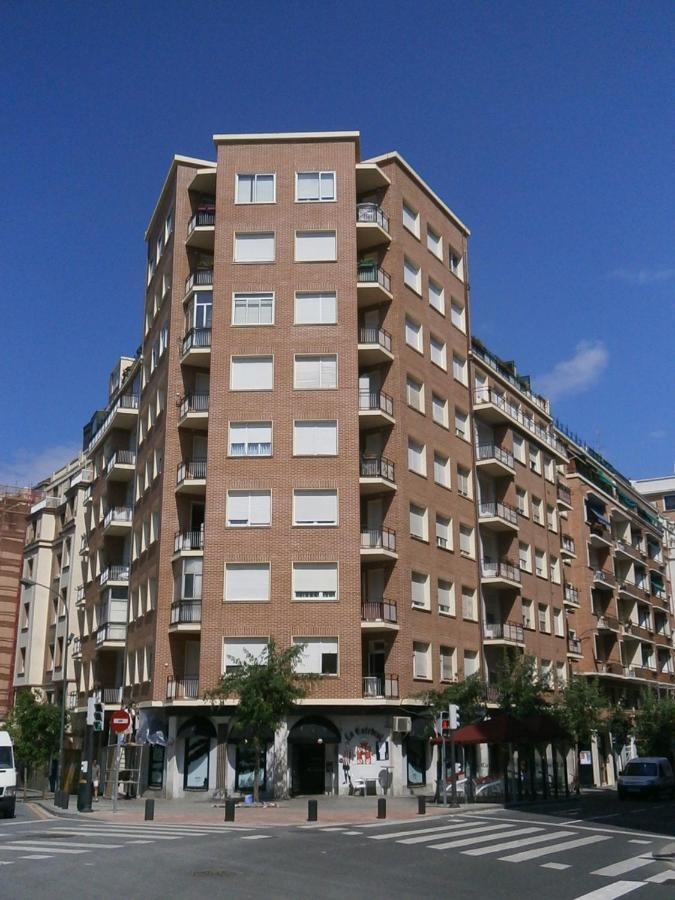 Apartamento Con Vistas Al Estadio San Mames 毕尔巴鄂 外观 照片